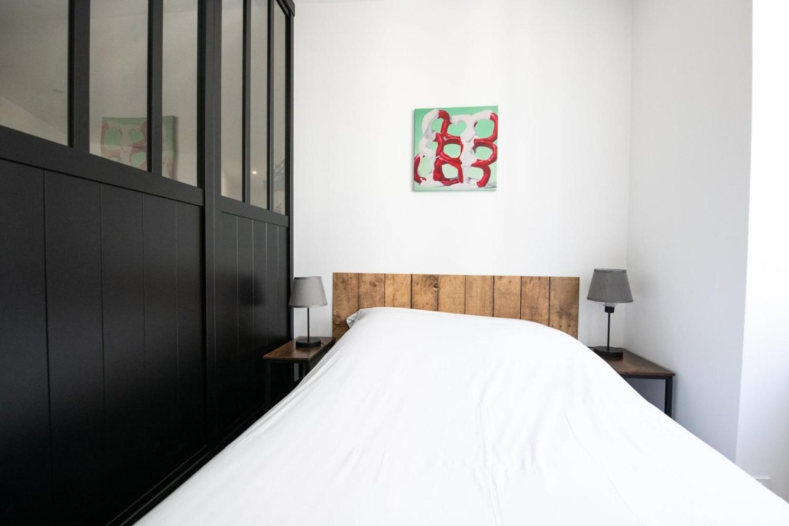 L'Arty - Tres Joli Studio Moderne Place Valmy Ліон Екстер'єр фото