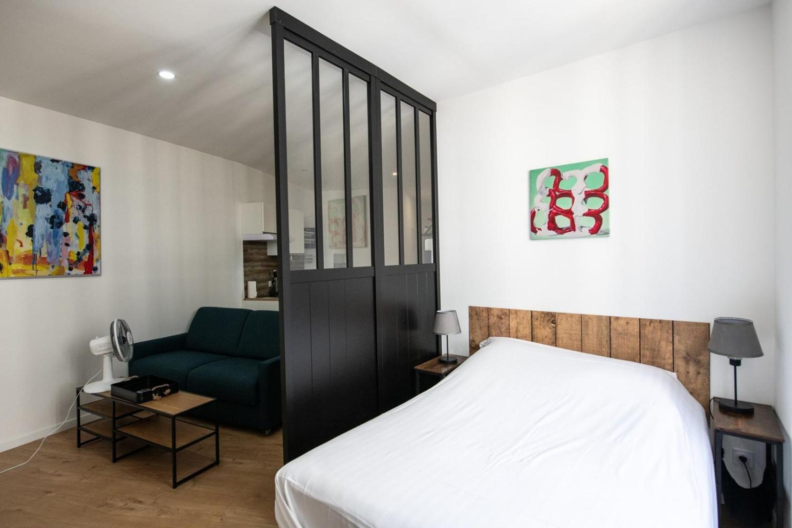 L'Arty - Tres Joli Studio Moderne Place Valmy Ліон Екстер'єр фото